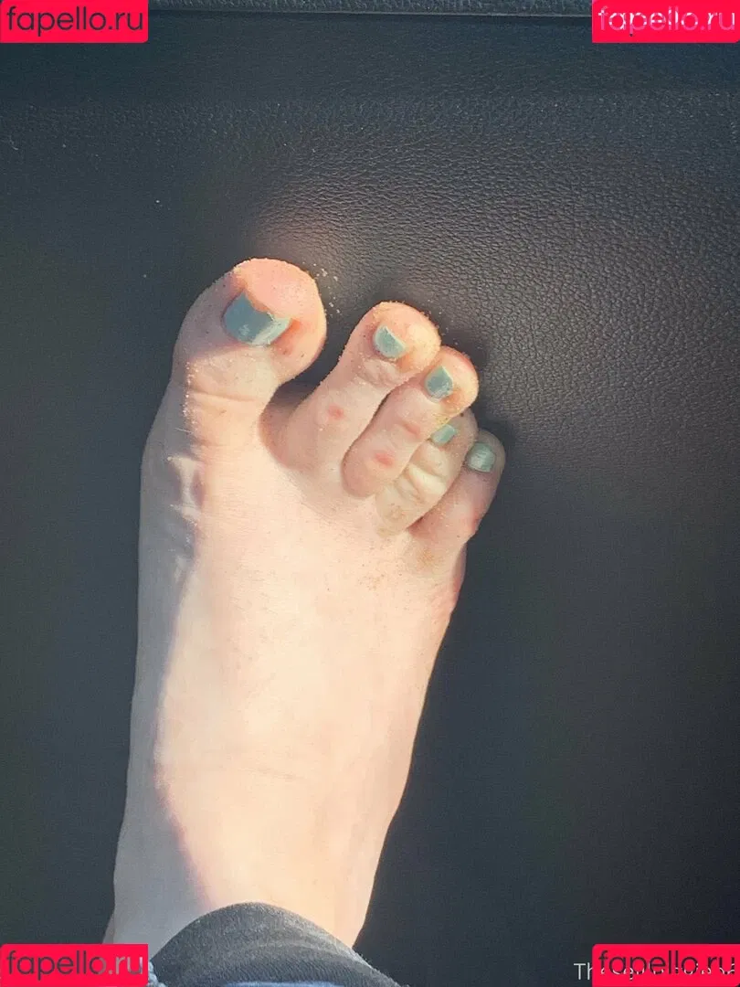 theselilpiggie6 Onlyfans Photo Gallery 