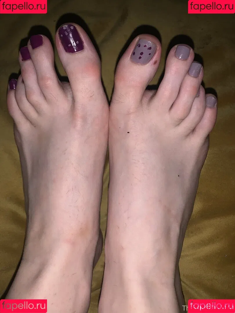theselilpiggie6 Onlyfans Photo Gallery 