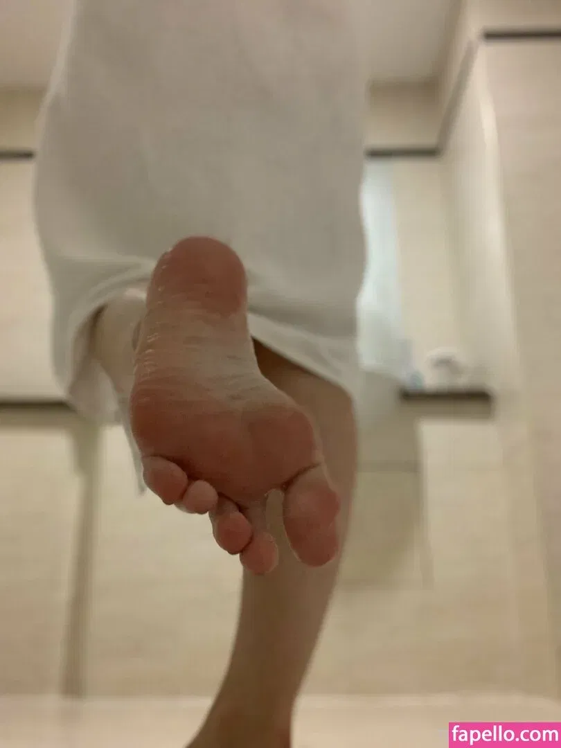 theselilpiggie6 Onlyfans Photo Gallery 