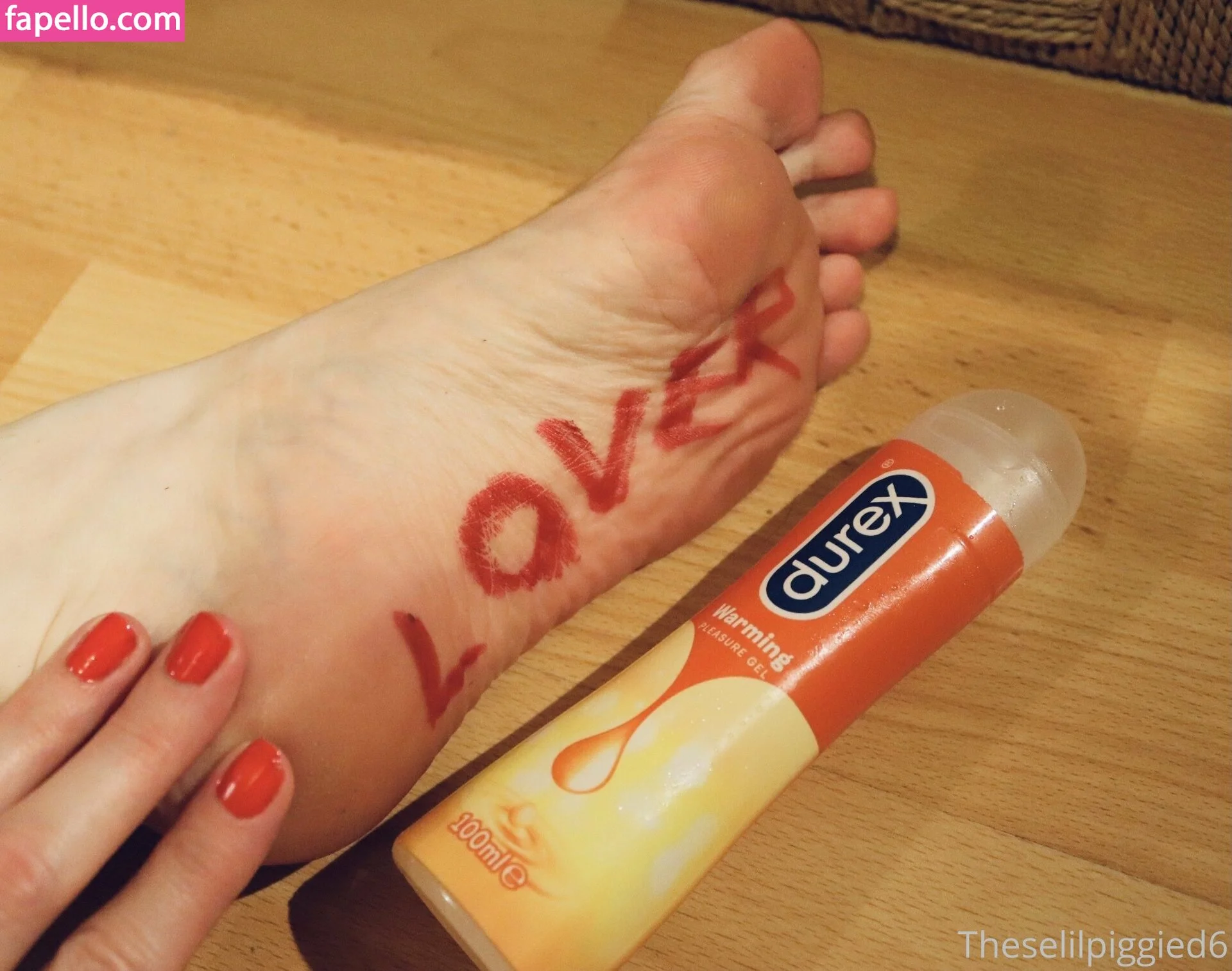 theselilpiggie6 Onlyfans Photo Gallery 