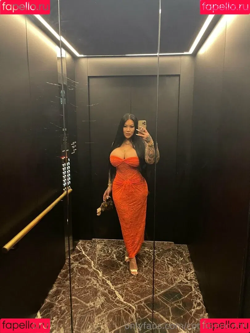 connperignon Onlyfans Photo Gallery 