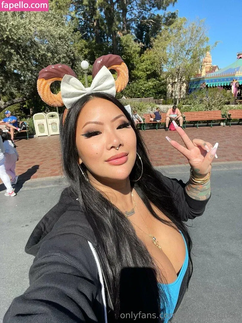 connperignon Onlyfans Photo Gallery 