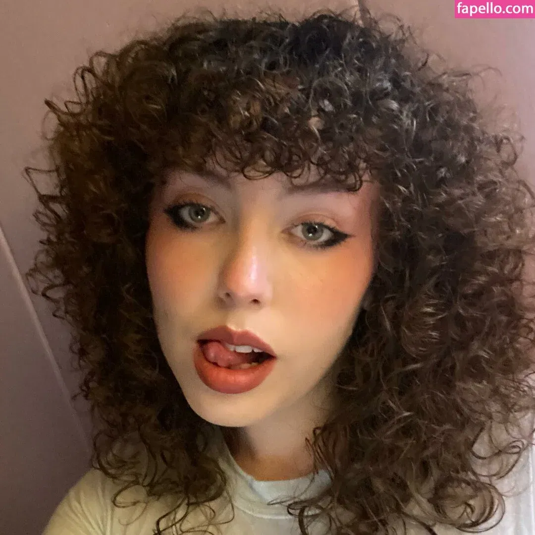 cemeteryofbesos Onlyfans Photo Gallery 