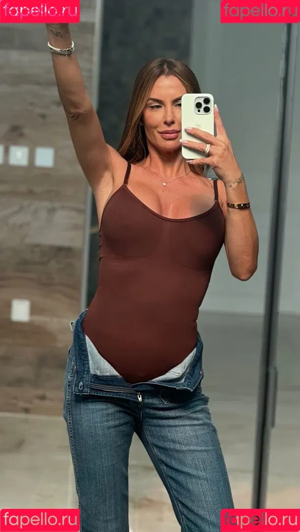 Anna-Maria Ferchichi Onlyfans Photo Gallery 