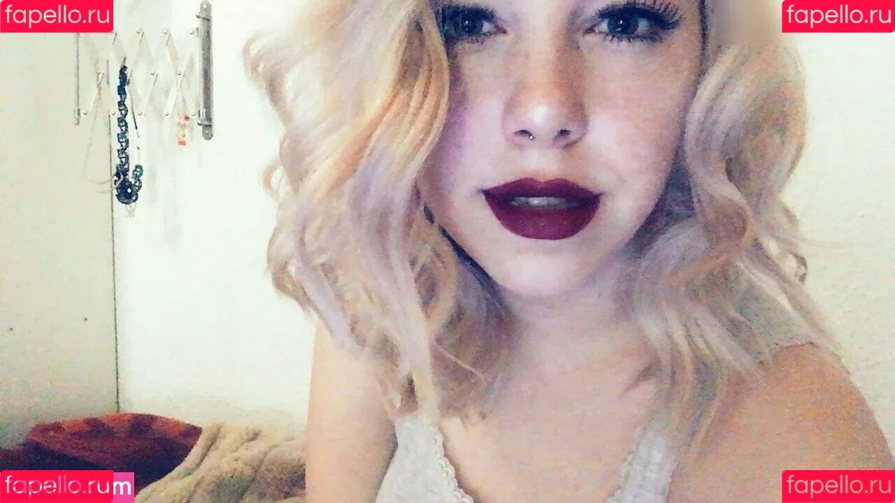 Madelinebiene Onlyfans Photo Gallery 