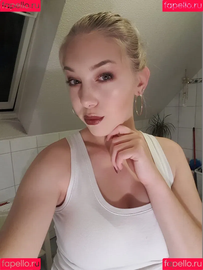 Madelinebiene Onlyfans Photo Gallery 