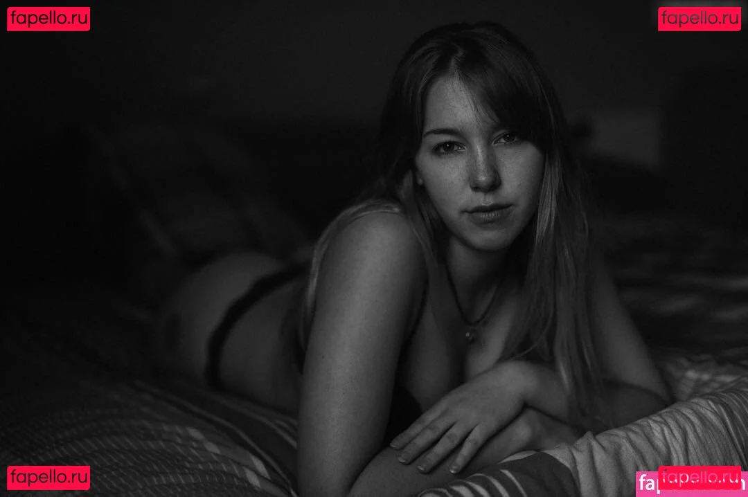 Madelinebiene Onlyfans Photo Gallery 