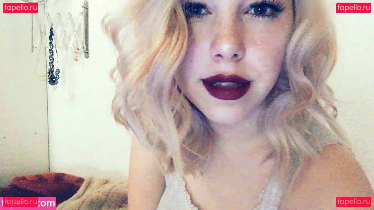 Madelinebiene Onlyfans Photo Gallery 