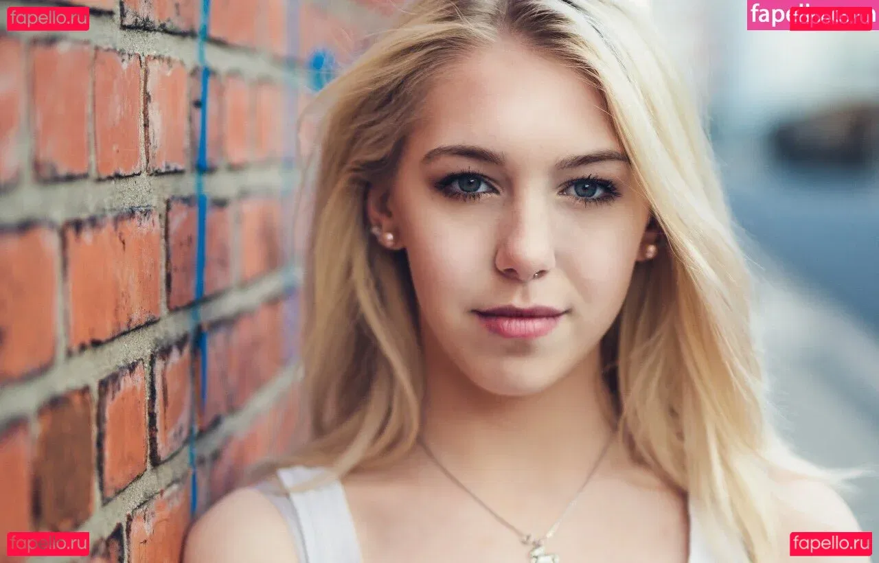 Madelinebiene Onlyfans Photo Gallery 