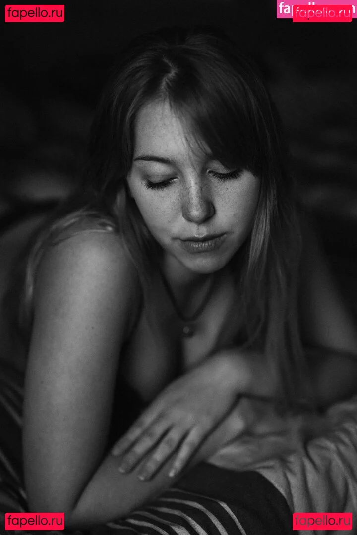 Madelinebiene Onlyfans Photo Gallery 