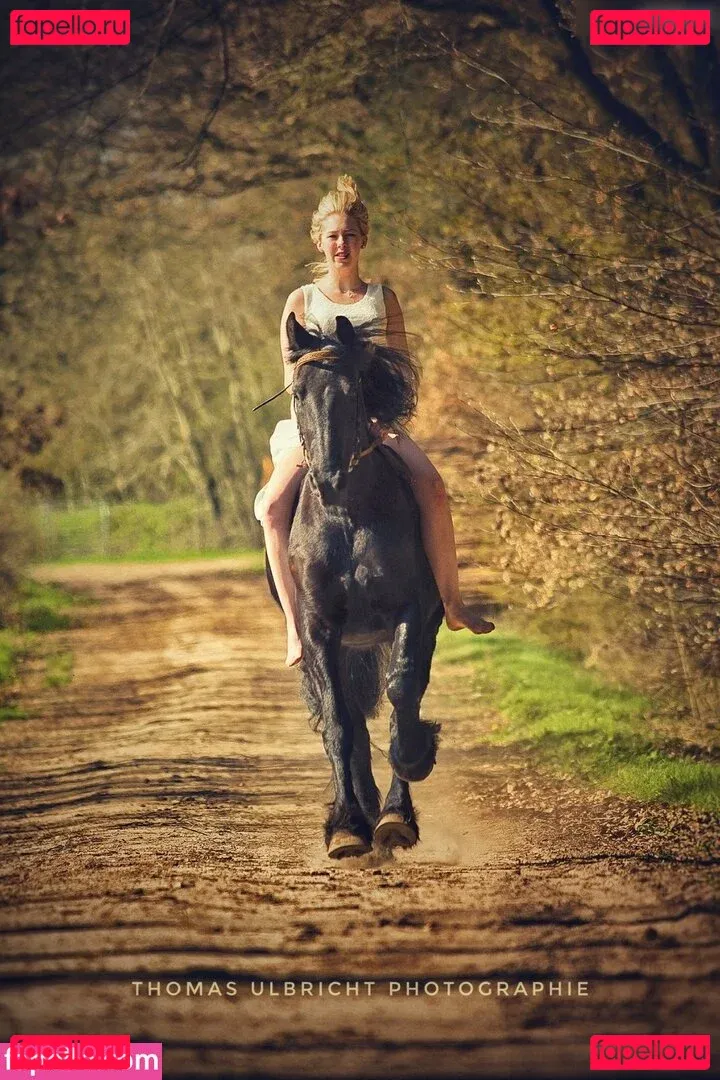 Madelinebiene Onlyfans Photo Gallery 