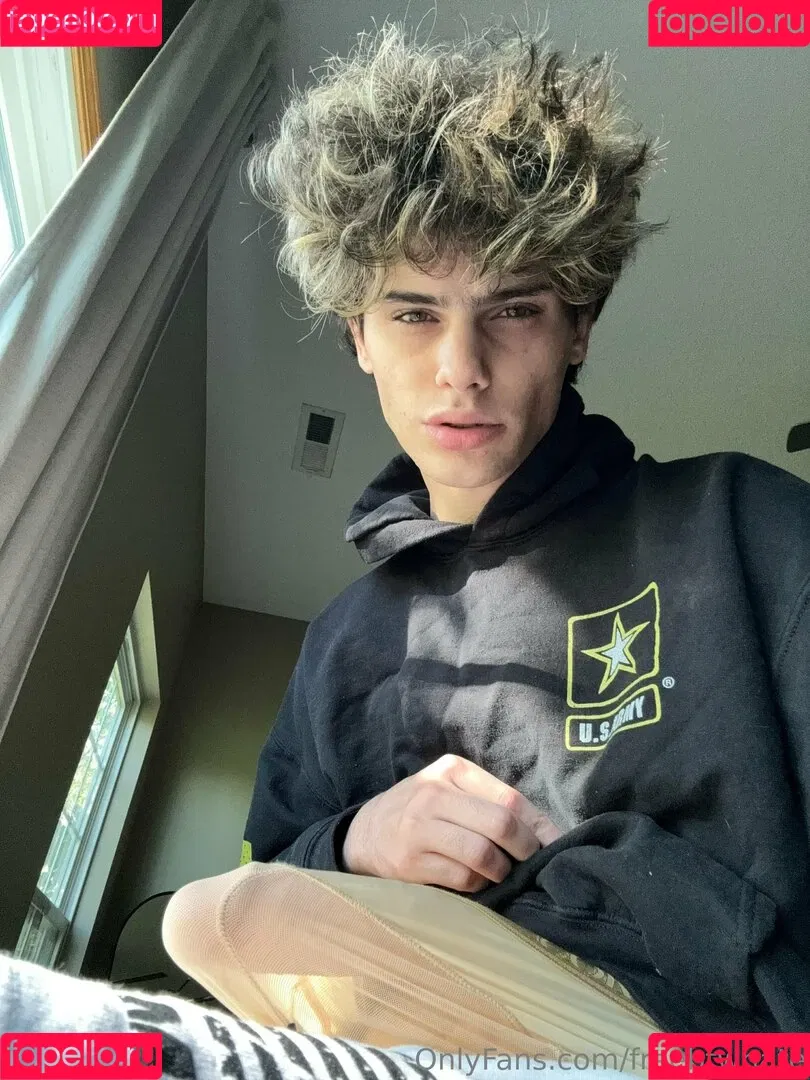 freebtwnate Onlyfans Photo Gallery 