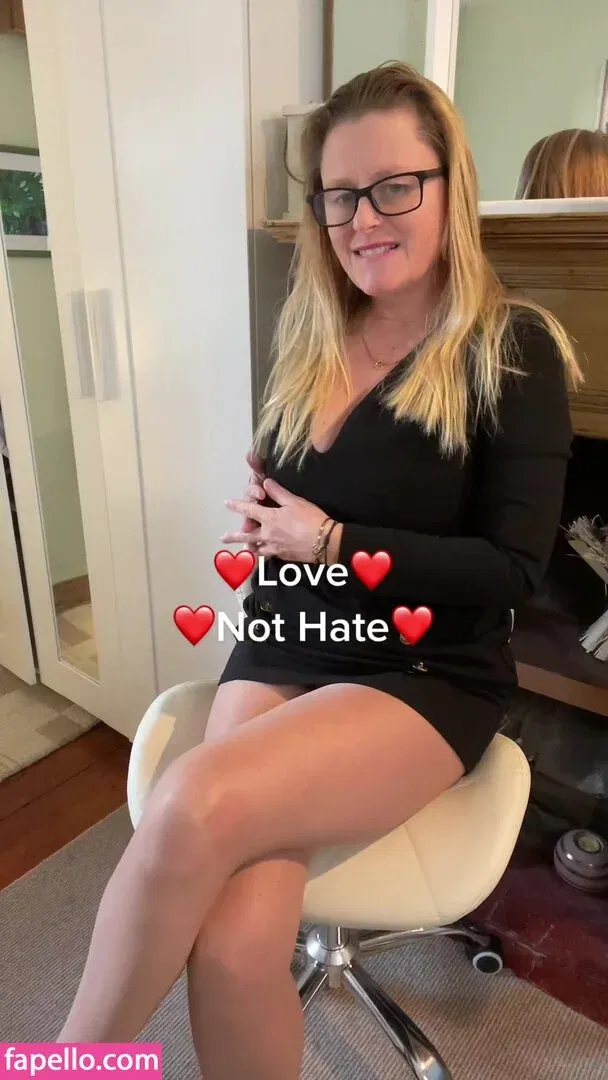 Mrs Marie Onlyfans Photo Gallery 