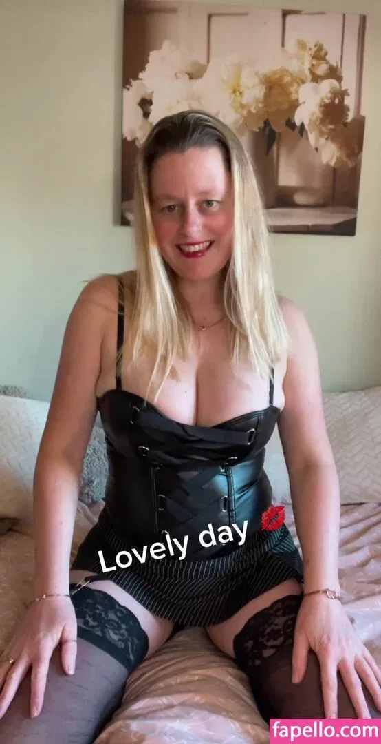 Mrs Marie Onlyfans Photo Gallery 