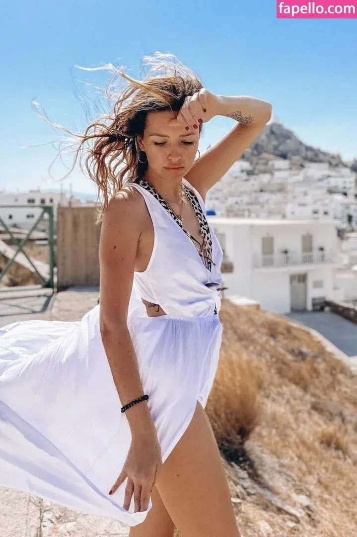 Lisa Mkws Onlyfans Photo Gallery 