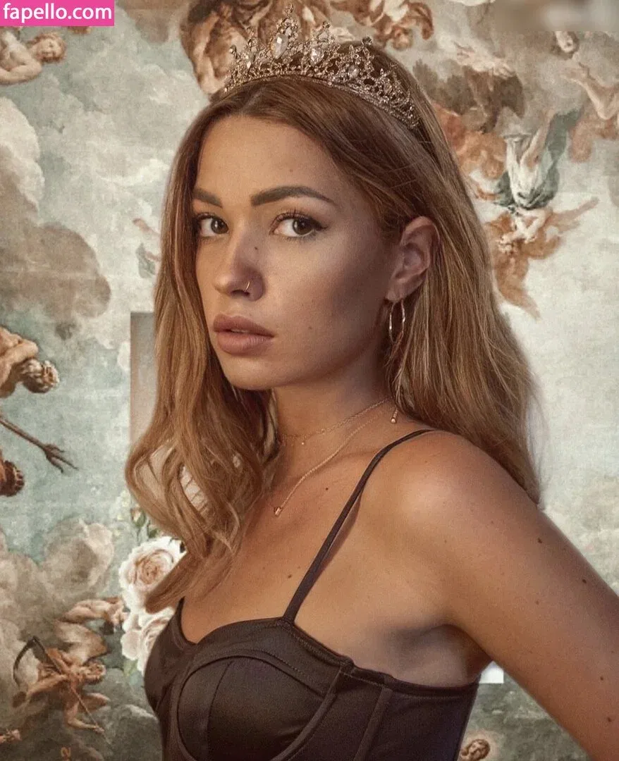 Lisa Mkws Onlyfans Photo Gallery 