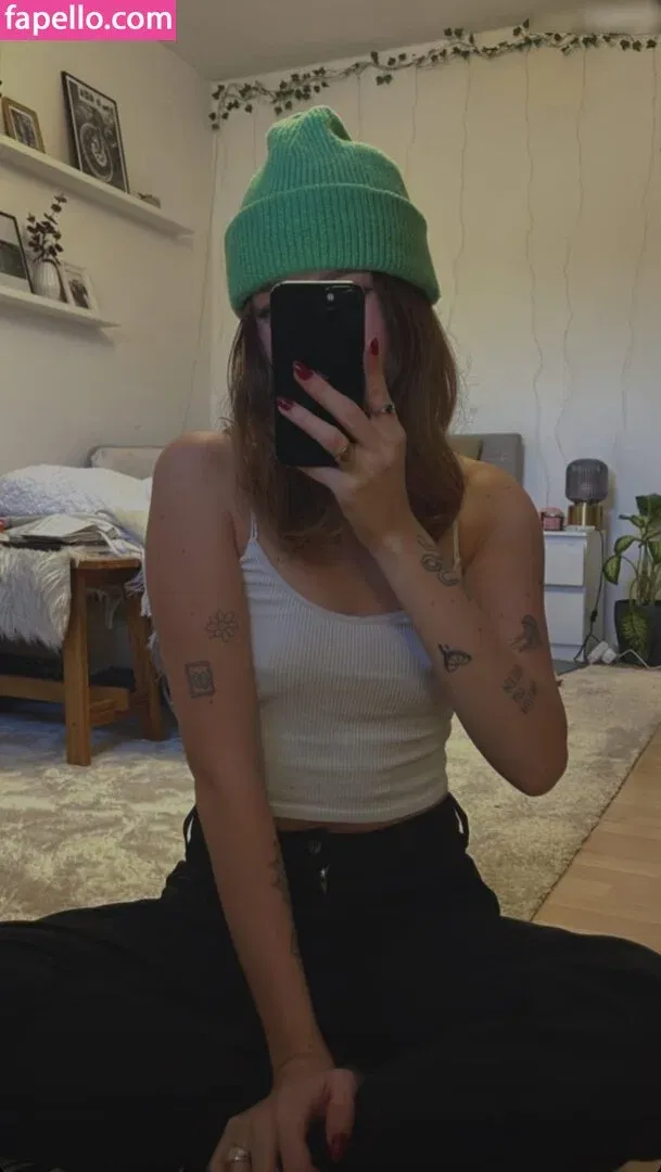 Lisa Mkws Onlyfans Photo Gallery 