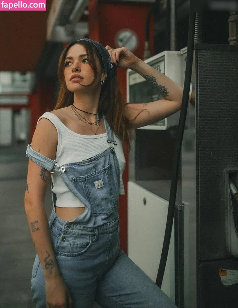 Lisa Mkws Onlyfans Photo Gallery 