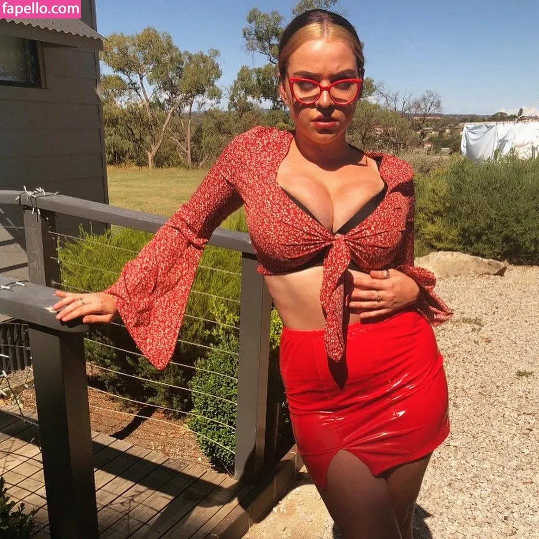 Elouise Onlyfans Photo Gallery 