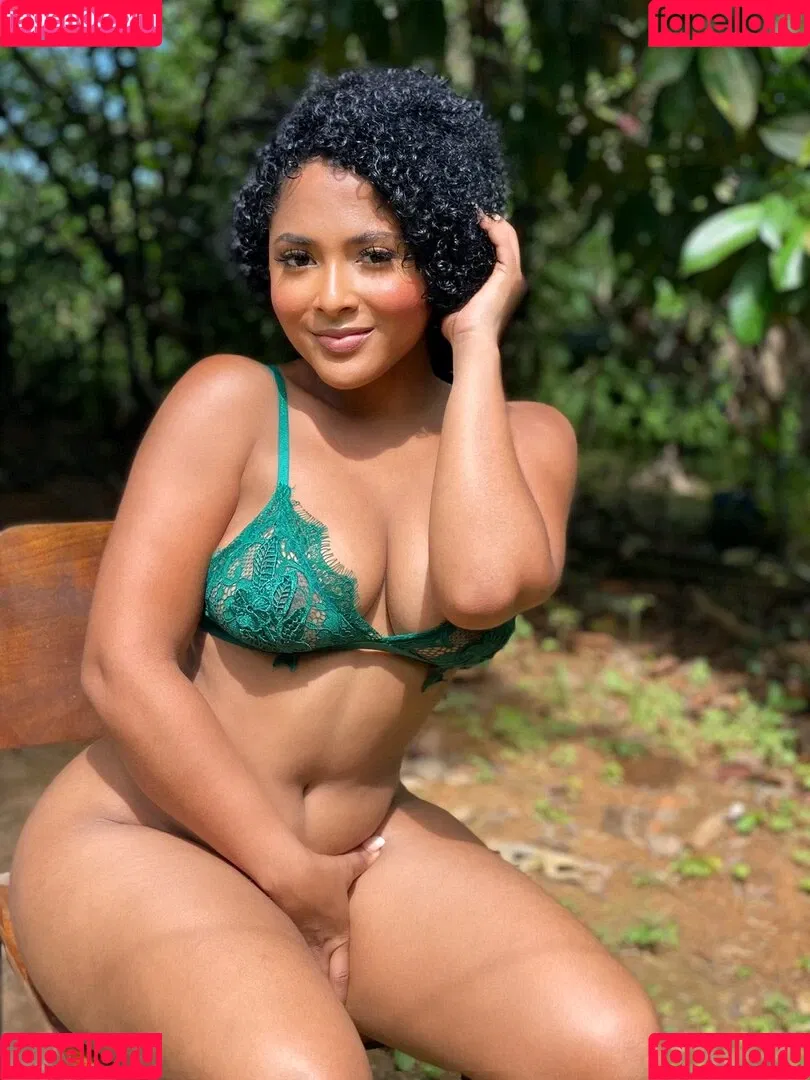 Raychellemcm Onlyfans Photo Gallery 