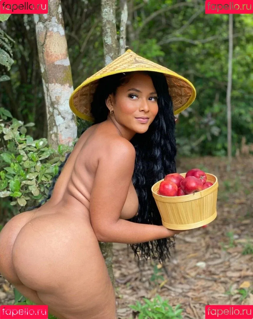Raychellemcm Onlyfans Photo Gallery 