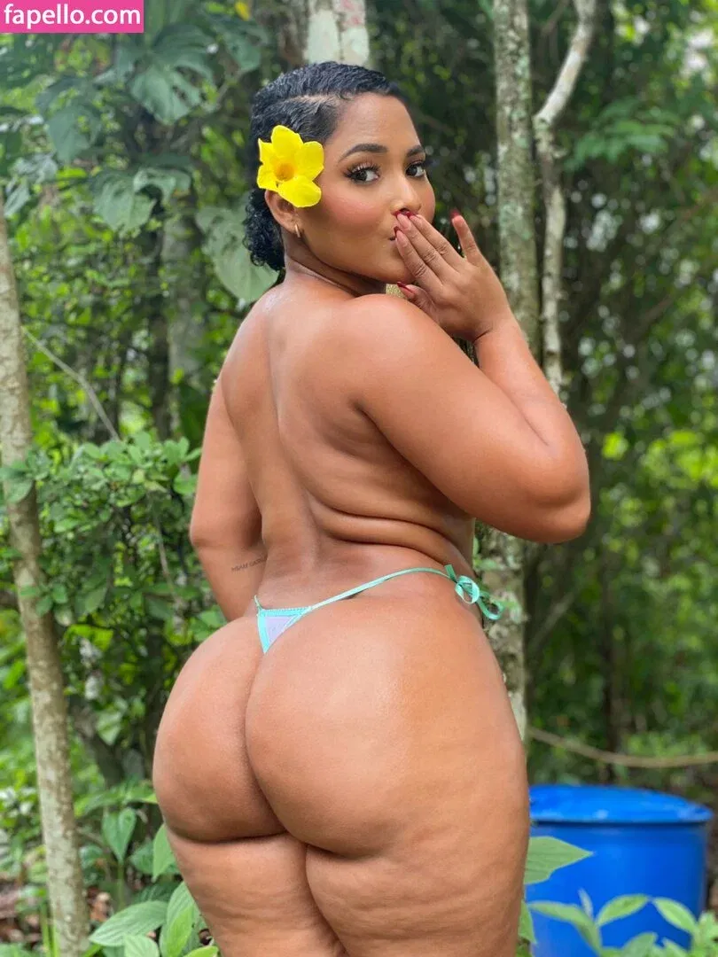 Raychellemcm Onlyfans Photo Gallery 