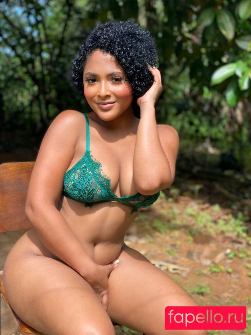 Raychellemcm Nude Onlyfans Photo 18