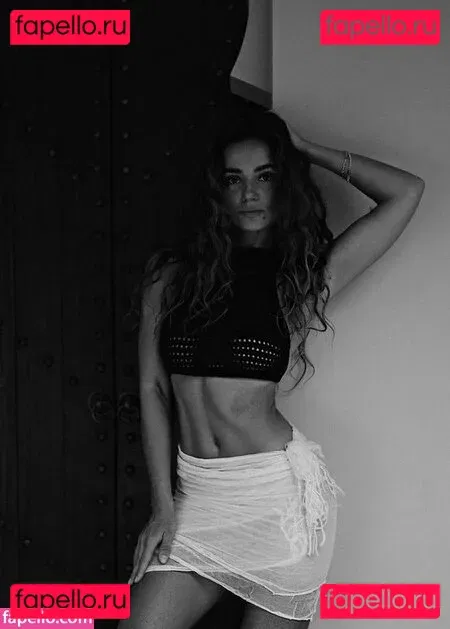 Yuliya Lazarenko Onlyfans Photo Gallery 