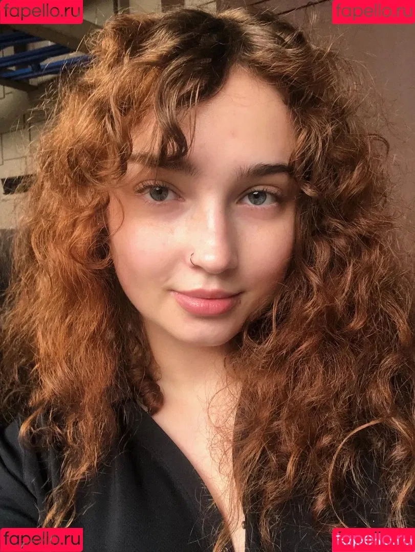 Scarlett_Somebody Onlyfans Photo Gallery 