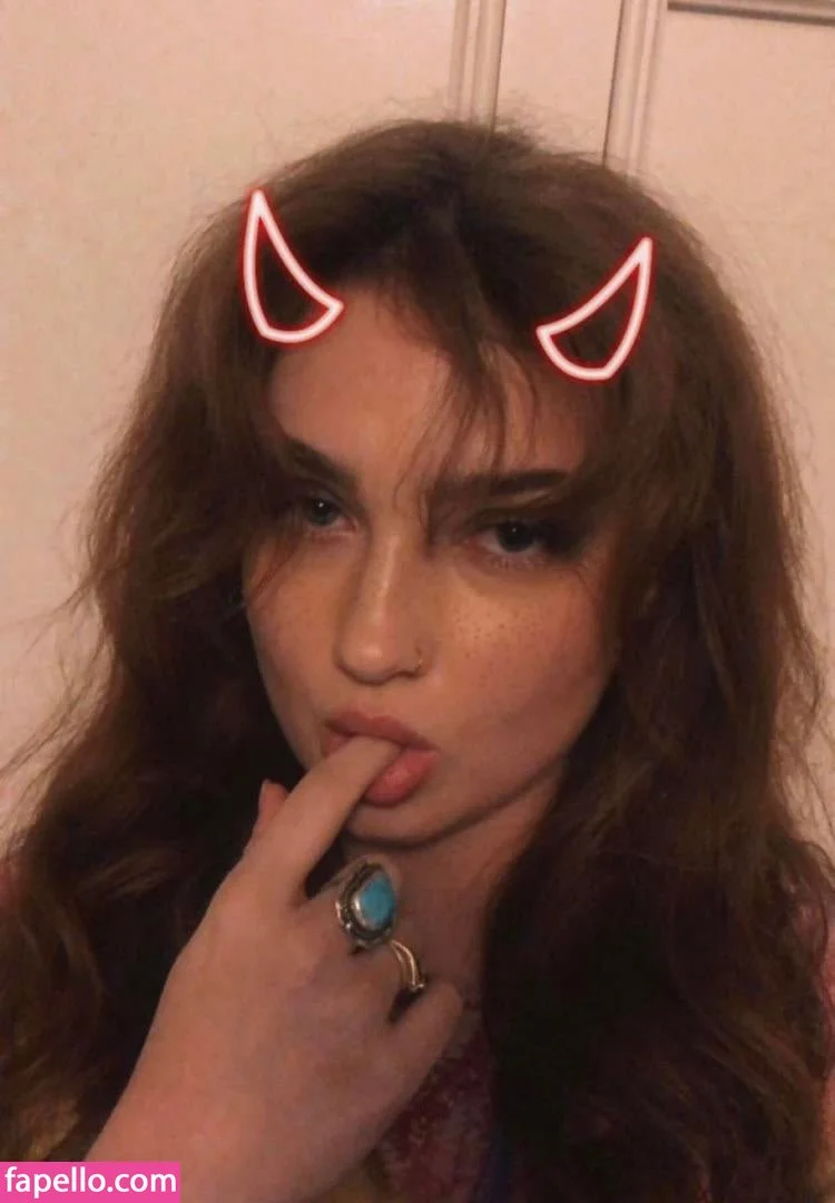 Scarlett_Somebody Onlyfans Photo Gallery 