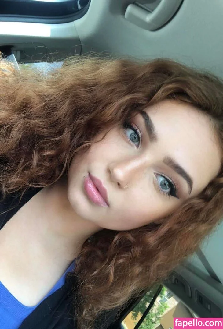 Scarlett_Somebody Onlyfans Photo Gallery 