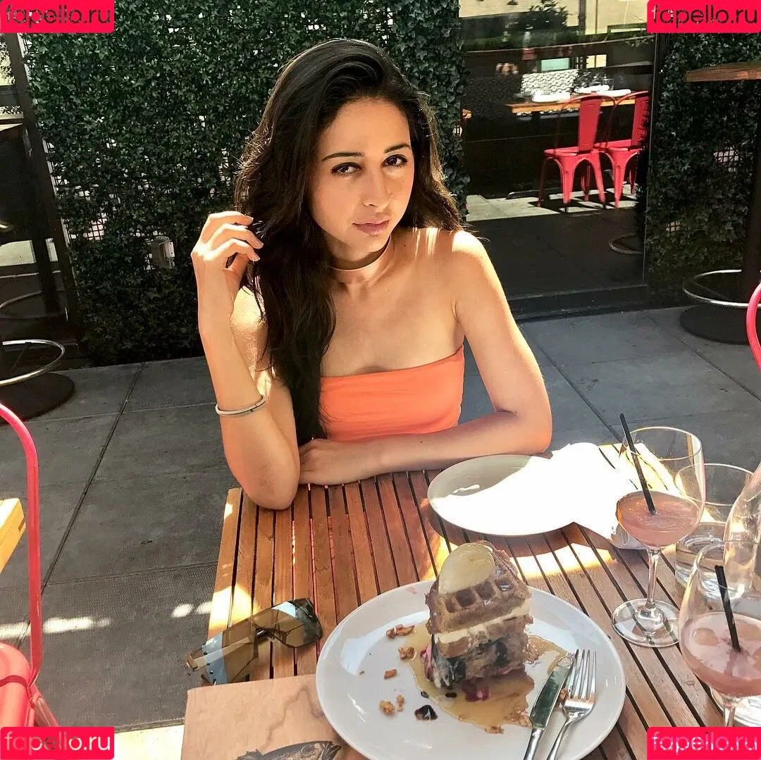 Serena Milan Onlyfans Photo Gallery 