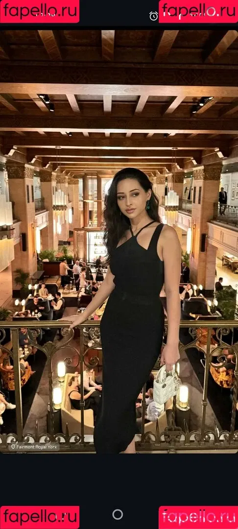 Serena Milan Onlyfans Photo Gallery 