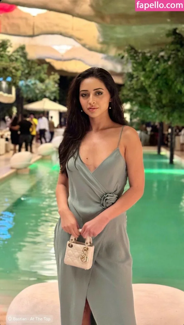 Serena Milan Nude Onlyfans Photo 21