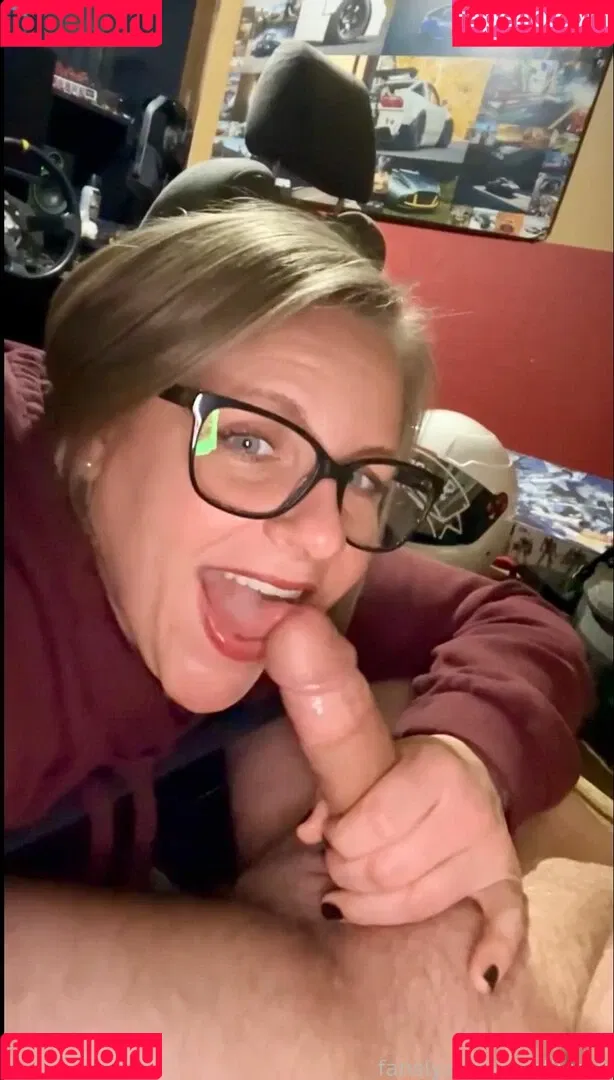mmfluvah Onlyfans Photo Gallery 