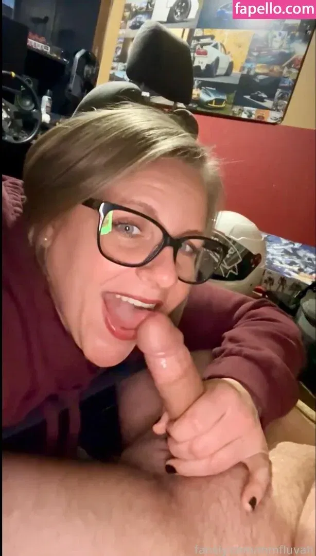 mmfluvah Onlyfans Photo Gallery 