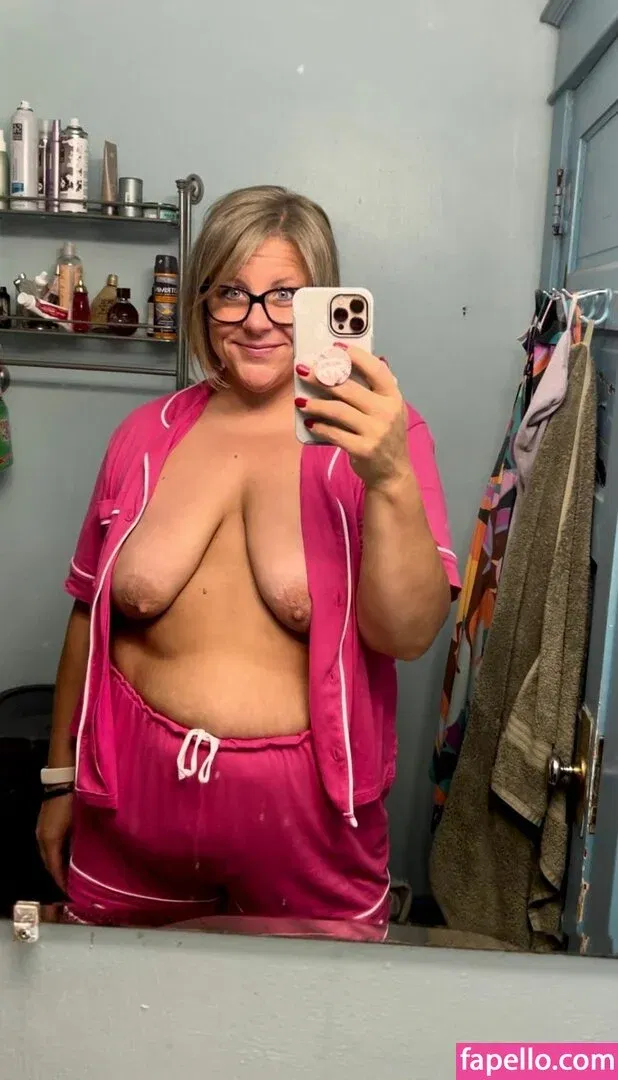 mmfluvah Onlyfans Photo Gallery 