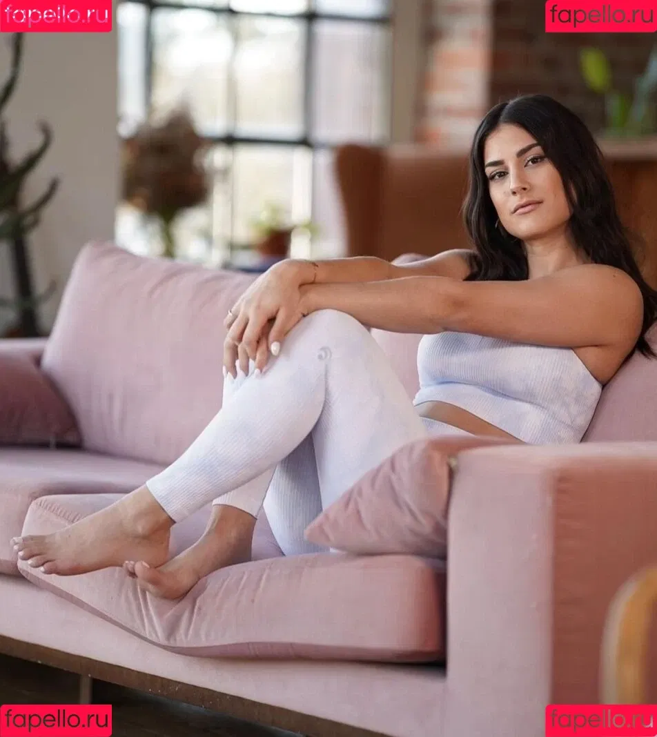 Lia Mitrou Onlyfans Photo Gallery 