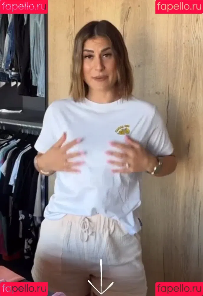 Lia Mitrou Onlyfans Photo Gallery 