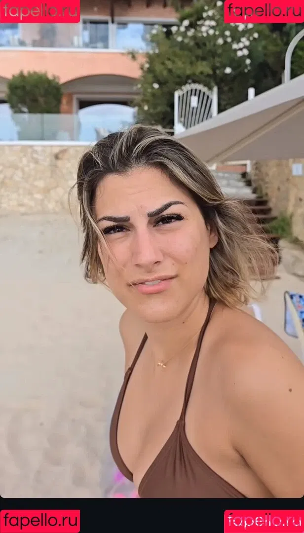Lia Mitrou Onlyfans Photo Gallery 