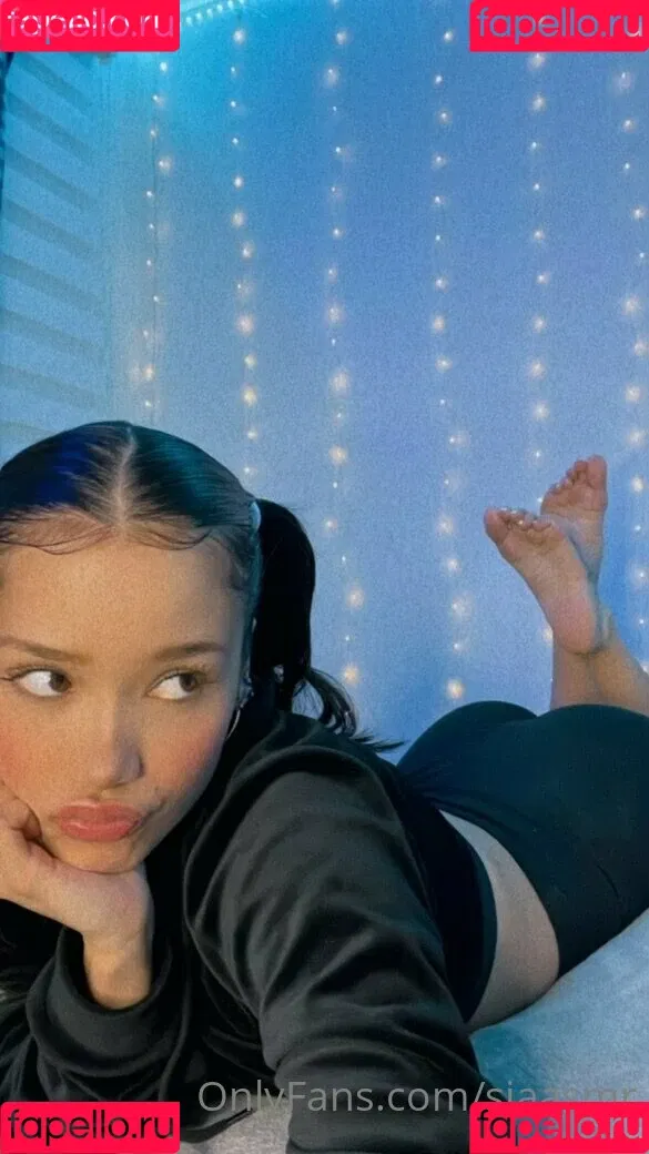 siaasmr Onlyfans Photo Gallery 