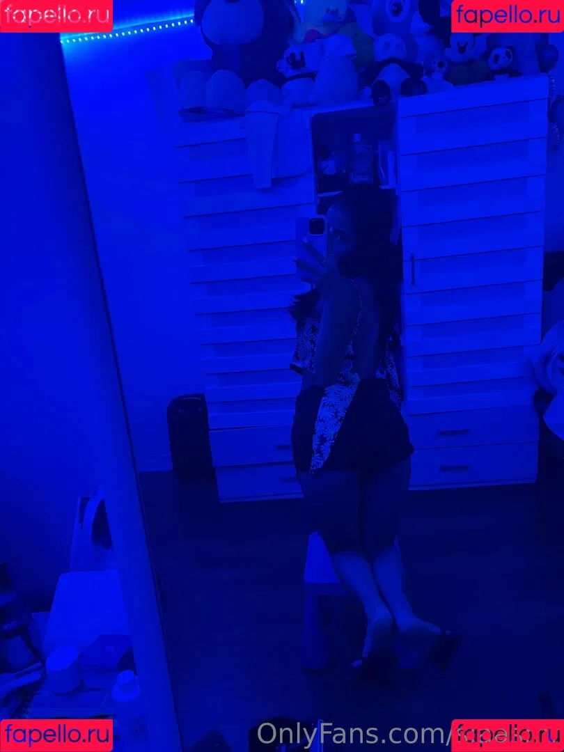 siaasmr Onlyfans Photo Gallery 