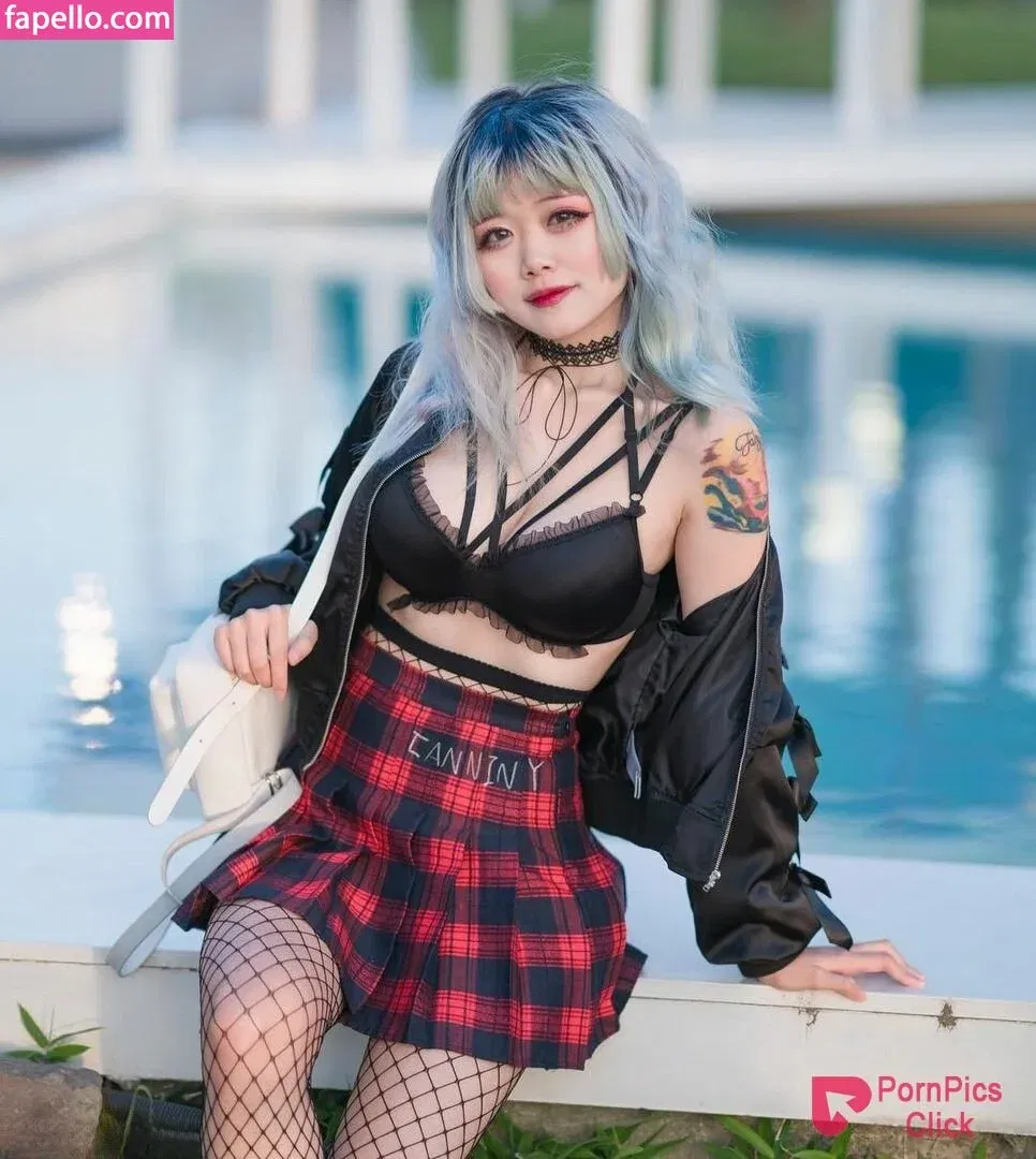 siaasmr Onlyfans Photo Gallery 