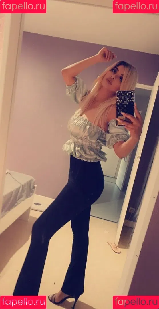 Ahlem Onlyfans Photo Gallery 