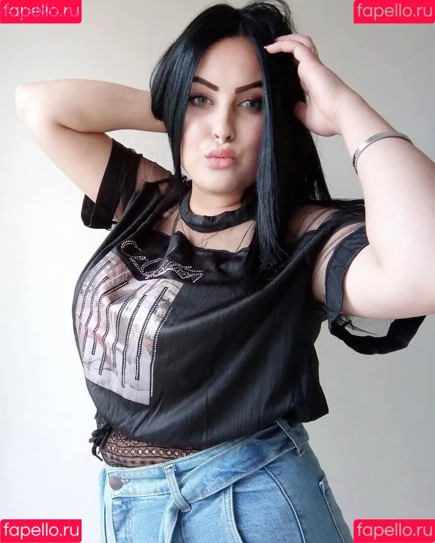Ahlem Onlyfans Photo Gallery 