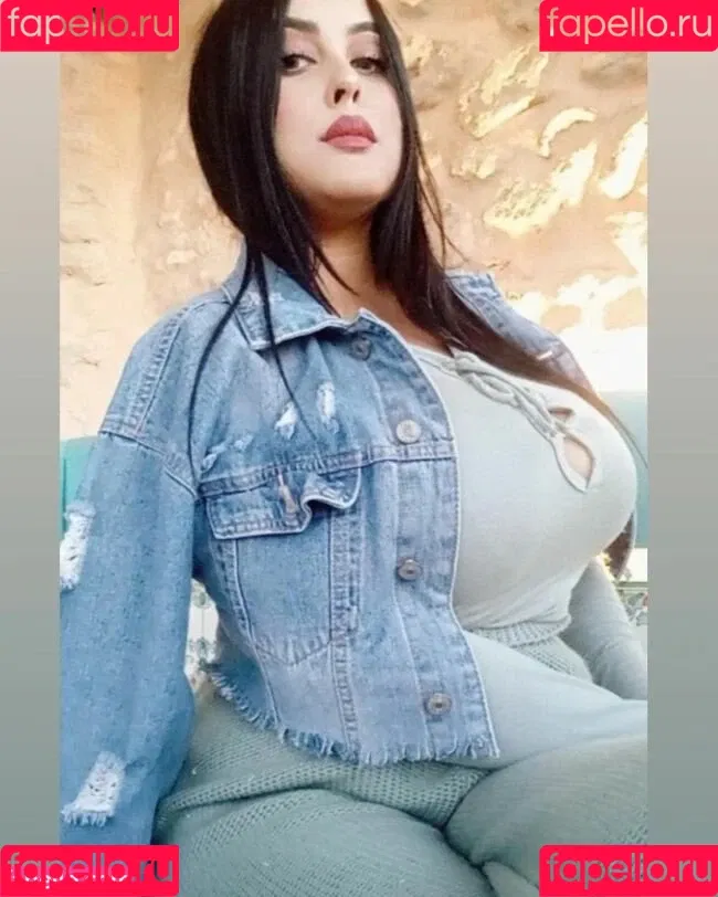 Ahlem Onlyfans Photo Gallery 