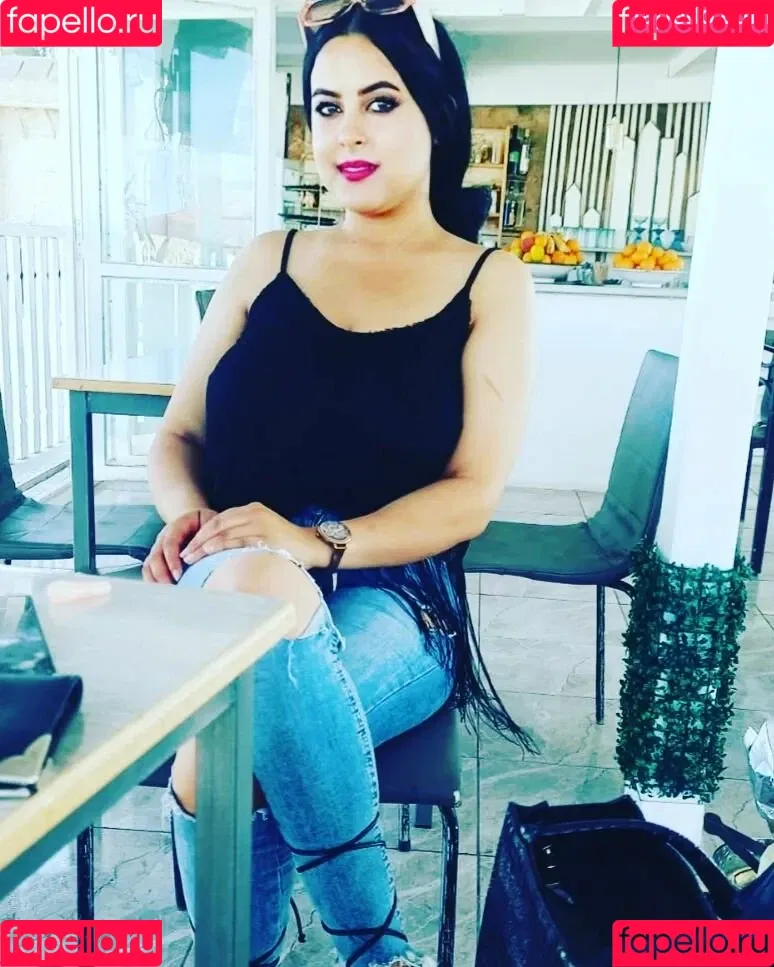 Ahlem Onlyfans Photo Gallery 