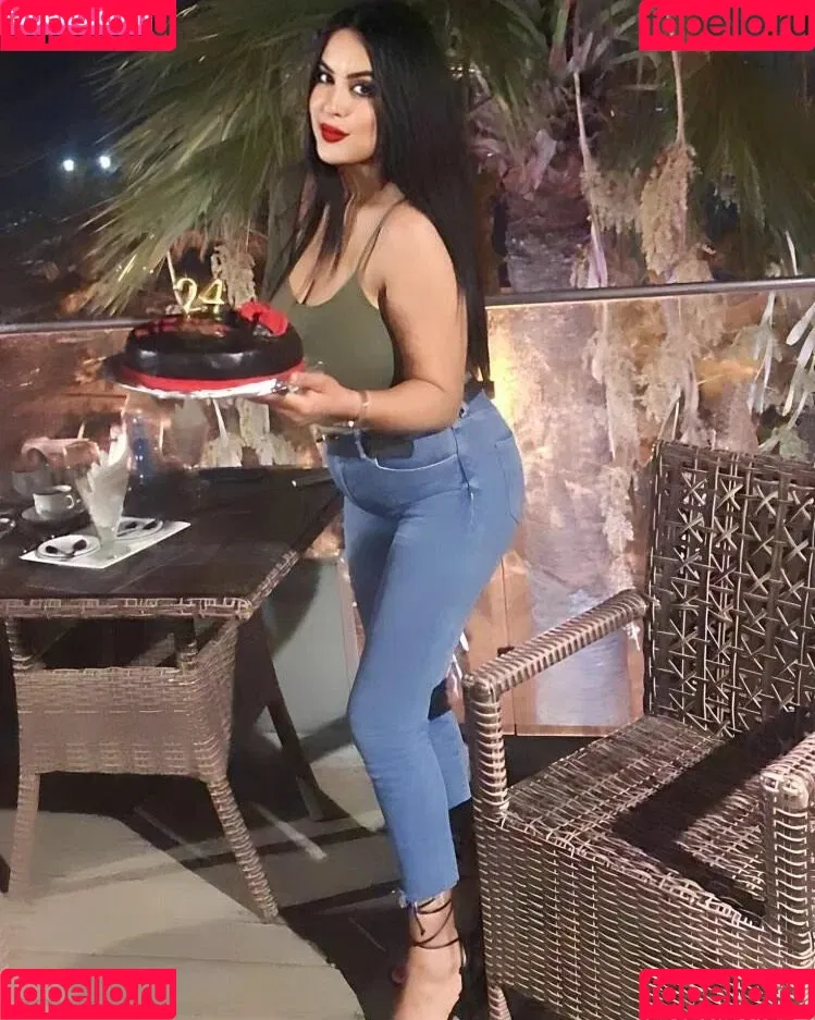 Ahlem Onlyfans Photo Gallery 