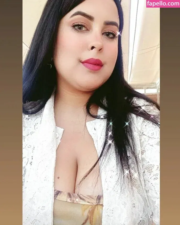 Ahlem Onlyfans Photo Gallery 