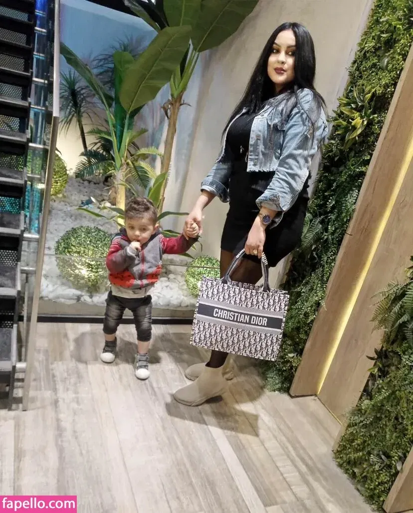 Ahlem Onlyfans Photo Gallery 